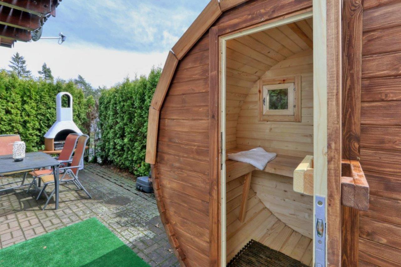 Seepark Kirchheim Ferienhaus Bei Diane Mit Sauna Exterior photo