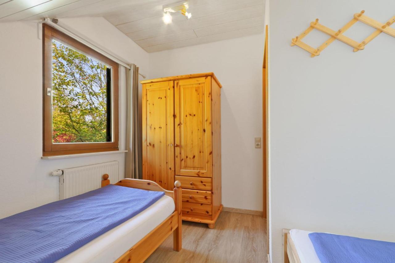 Seepark Kirchheim Ferienhaus Bei Diane Mit Sauna Exterior photo